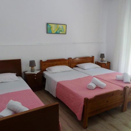 Anais Apartment Néa Péramos Kültér fotó