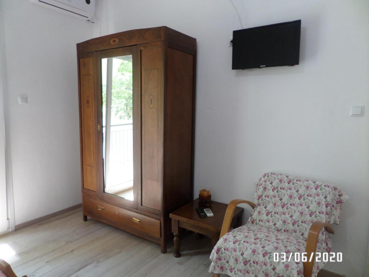 Anais Apartment Néa Péramos Kültér fotó
