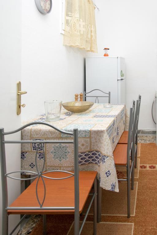 Anais Apartment Néa Péramos Kültér fotó