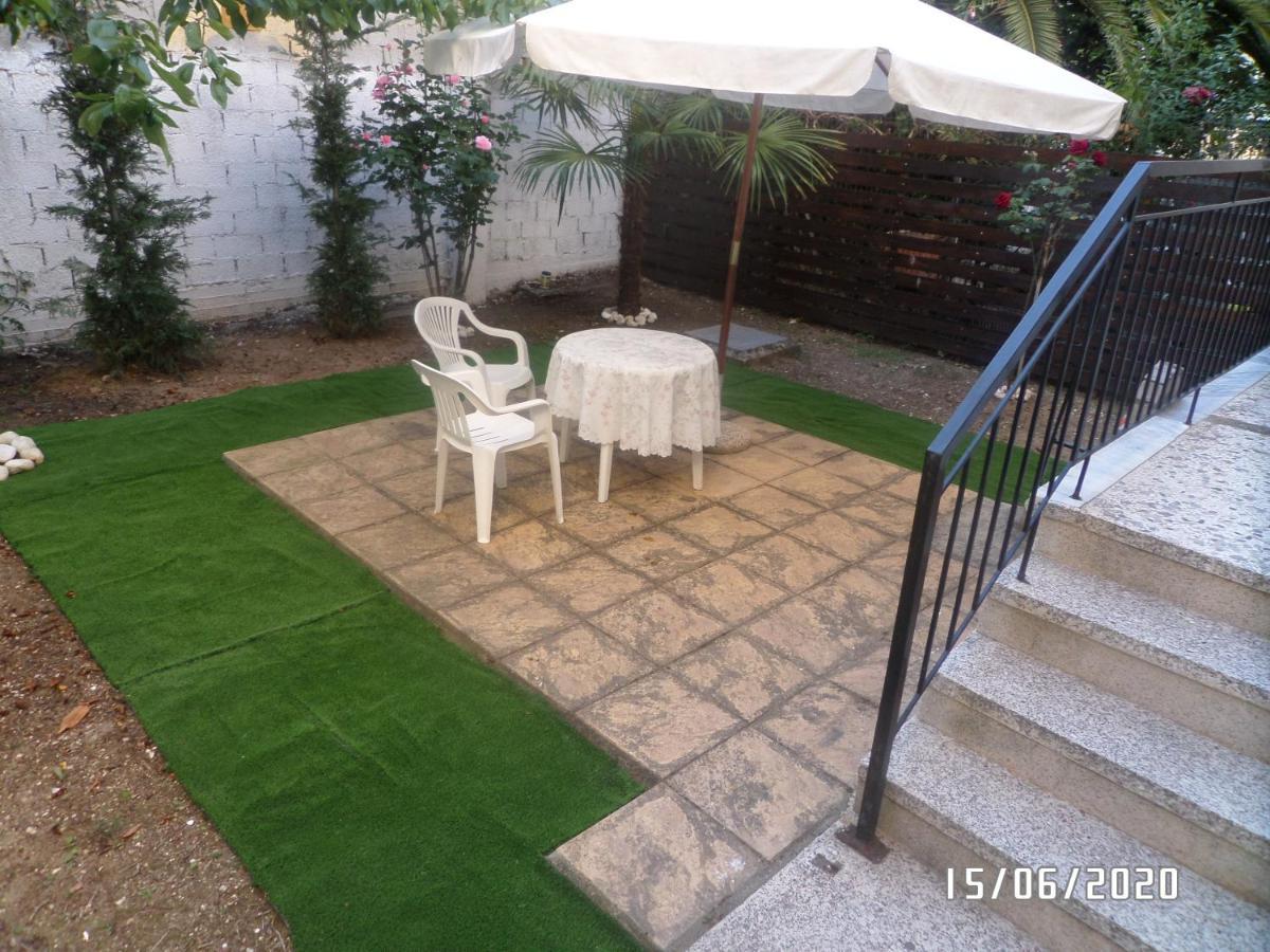 Anais Apartment Néa Péramos Kültér fotó