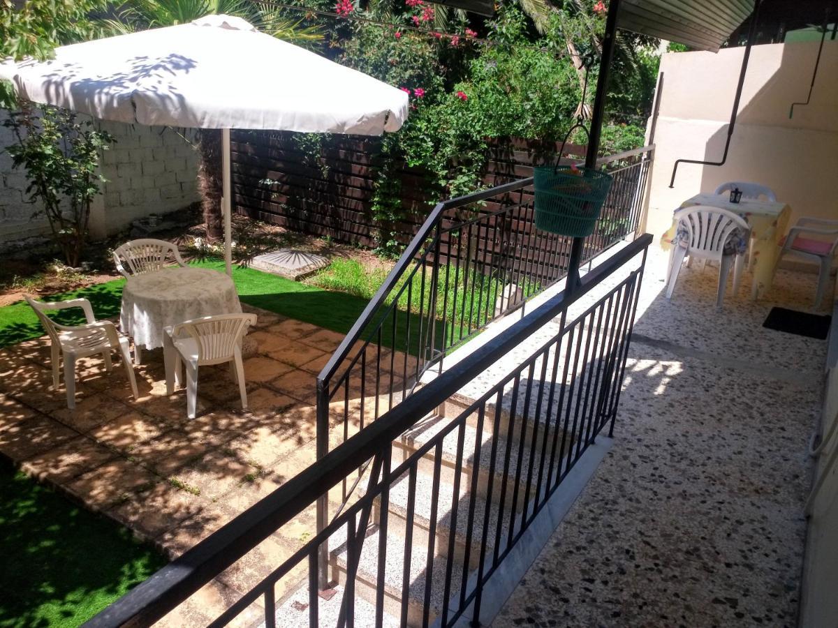 Anais Apartment Néa Péramos Kültér fotó